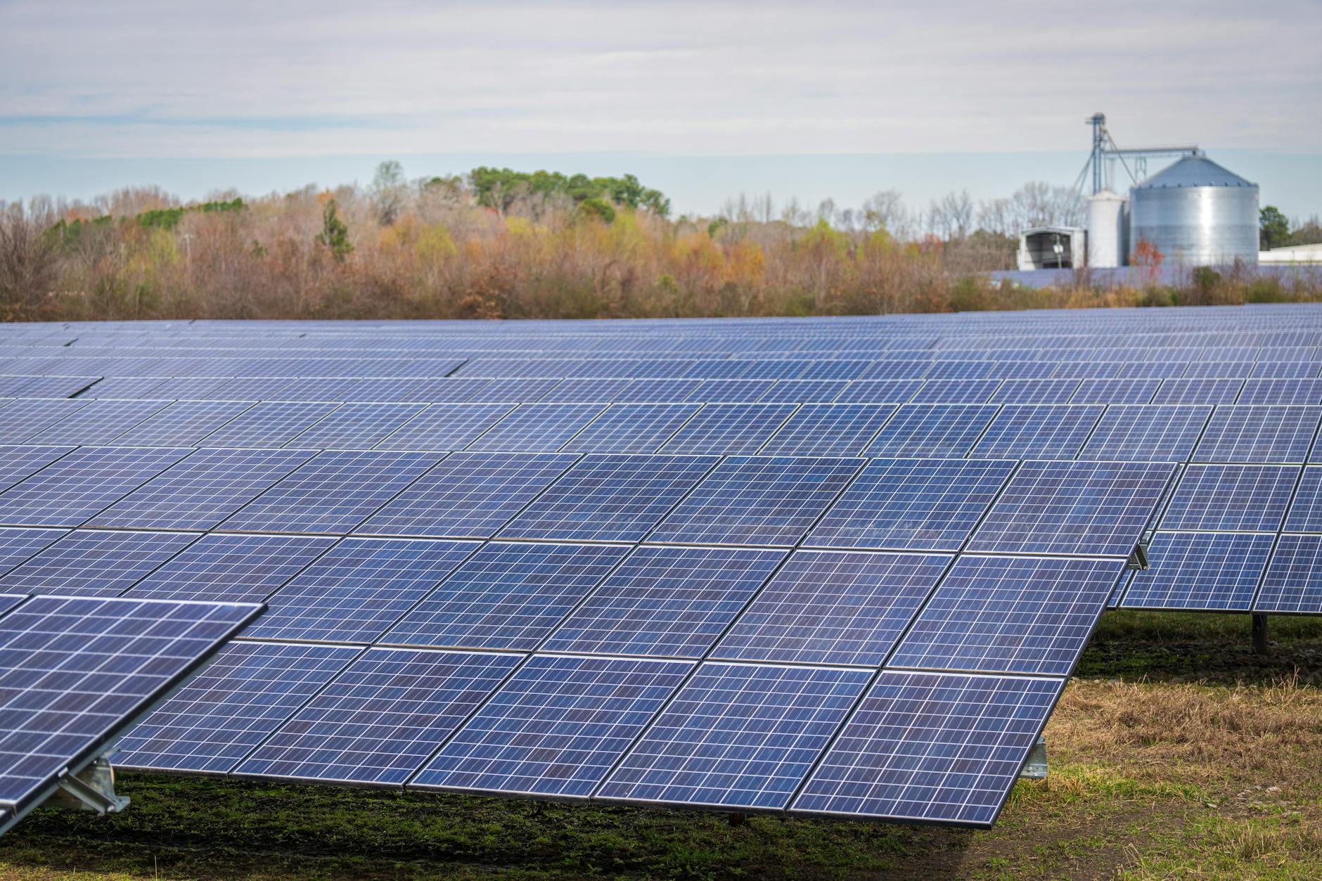 Solar street lighting installation